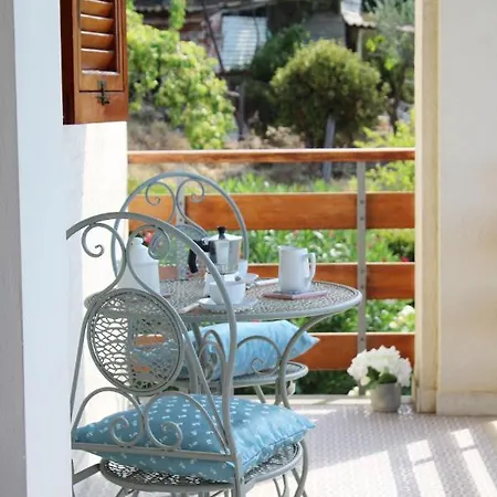 Lejlighed Free Parking Comfortable In The Historic Village Of With Garden