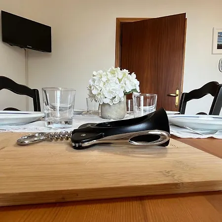 Free Parking Comfortable In The Historic Village Of With Garden *